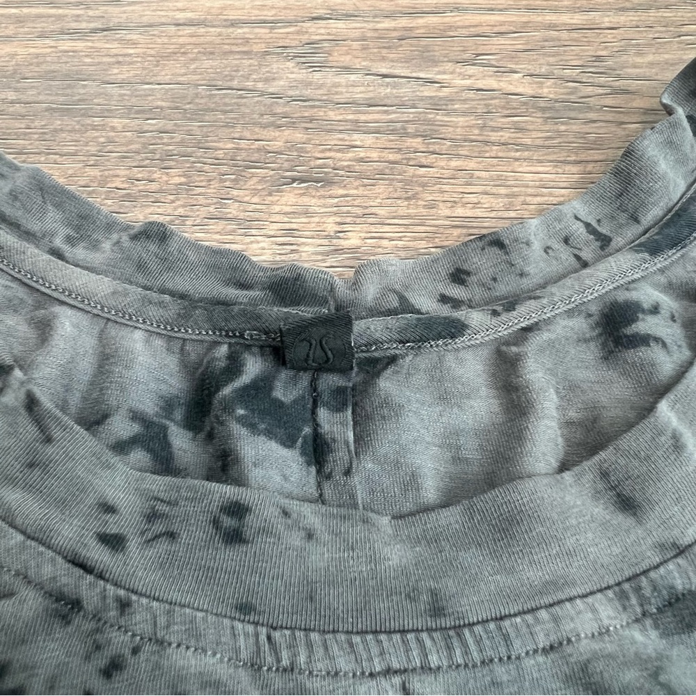 Lululemon Women’s Tie Dye Tank Top Gray Black Size XL Activewear Workout Sporty - Picture 3 of 8